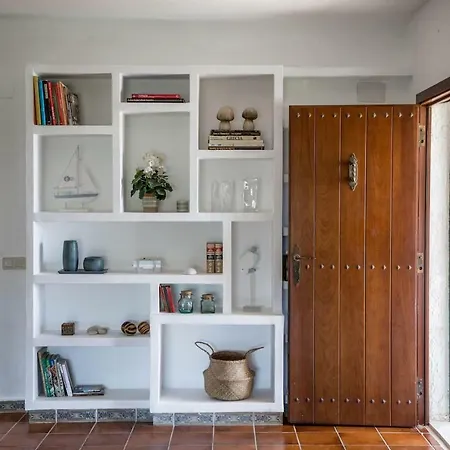 Las Buganvillas